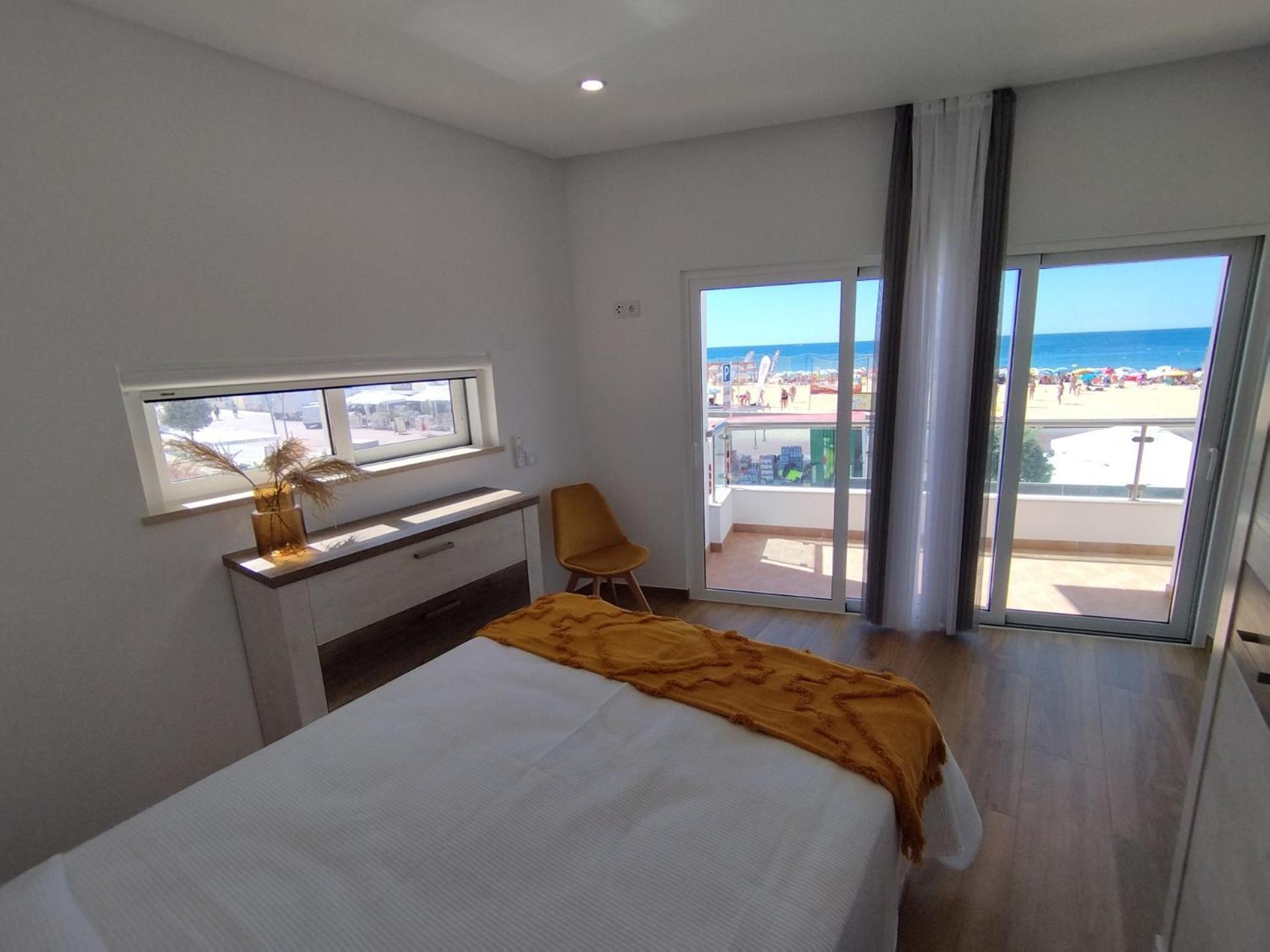 T2 - Praia Pescadores Frente Mar - Casas & Papeis Armação de Pêra Eksteriør bilde